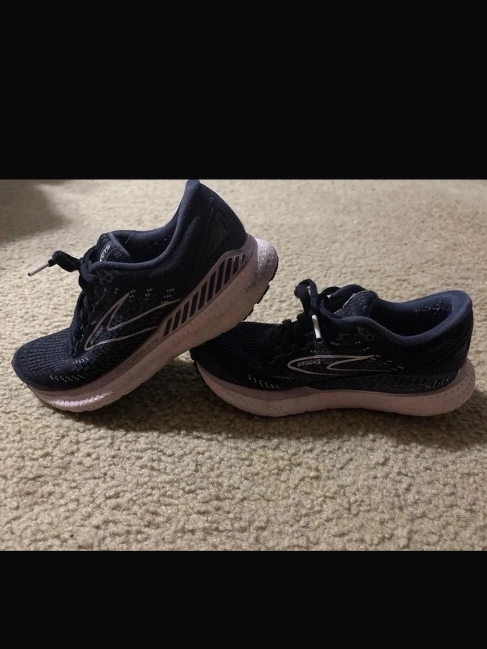 Brooks Women's Black and Light Pink Running Sneakers